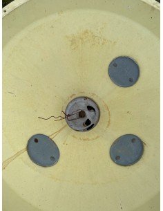 Pakabinamas trąšų... 2