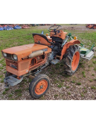 KUBOTA L 2201 apsukta važiavimo kryptis